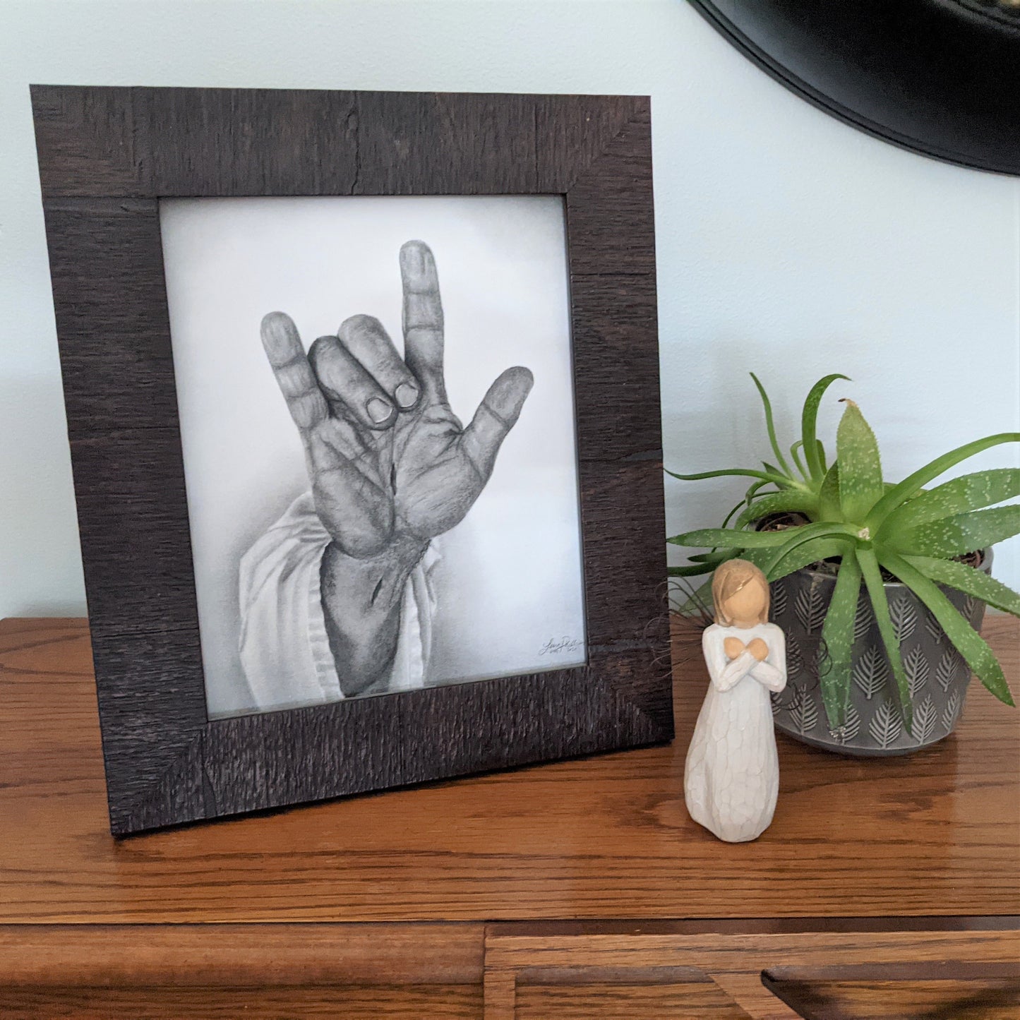 Graven Thee (Black and White)